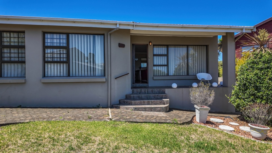 3 Bedroom Property for Sale in Dana Bay Western Cape